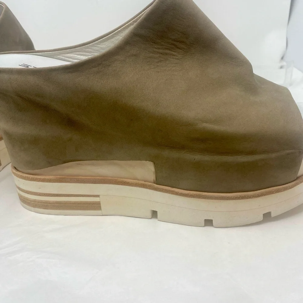 Strategia Italy Taupe Suede Open-Toe Platform Mule Sandal Slides EU 40 Sz 9 9.5